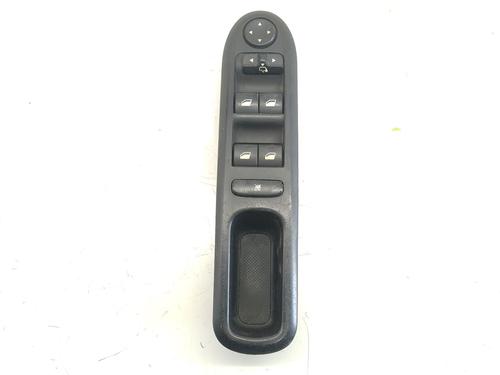 Used Left front window switch PEUGEOT 407 (6D_) 2.0 (6DRFNB, 6DRFNE) (136 hp) 32530115