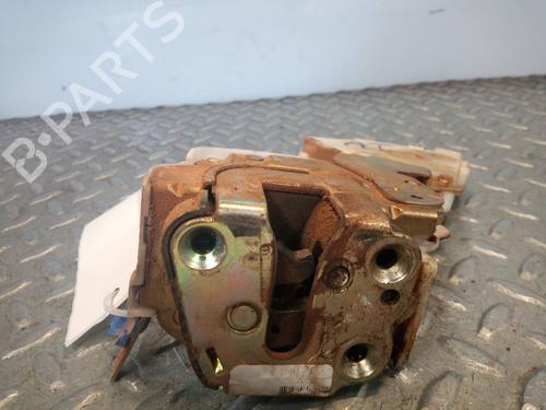 Used Tailgate lock NISSAN TERRANO II (R20) 2.7 TDi 4WD (125 hp) 12583737