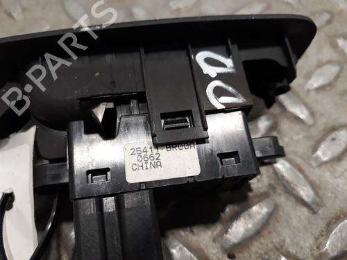 Used Right front window switch NISSAN QASHQAI / QASHQAI +2 I (J10, NJ10, JJ10E) 2.0 dCi All-wheel Drive (150 hp) 10277222