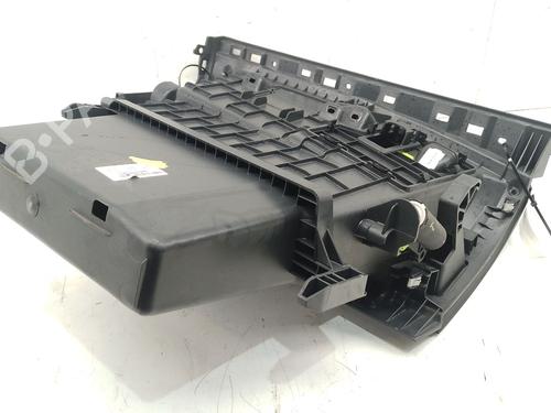 Glove box RENAULT MEGANE III Hatchback (BZ0/1_, B3_) 2.0 dCi (BZ0L) | BP31997024C95