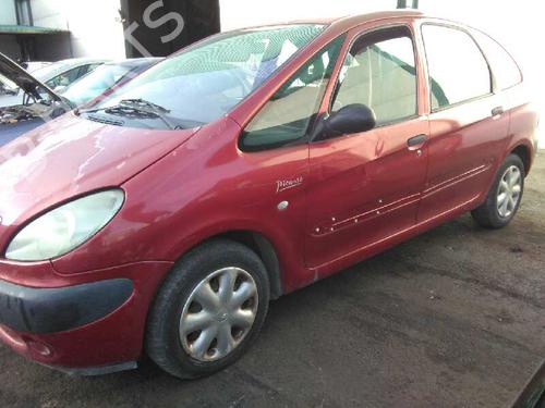 Left front fog light CITROËN XSARA PICASSO (N68) 2.0 HDi | BP4561284C30 