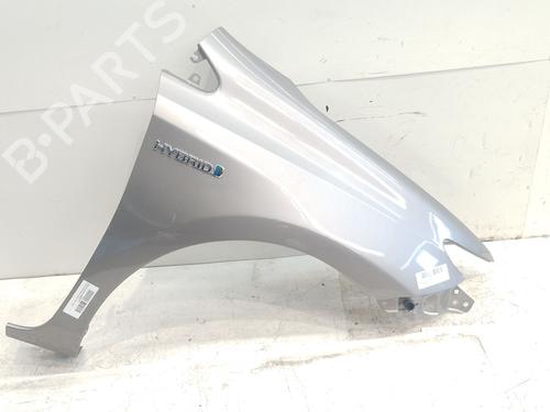 Used Right front fenders Right front fenders TOYOTA AURIS Estate (_E18_) 1.8 Hybrid (ZWE186_, ZWE186R, ZWE186H) (136 hp) 33675588 33675588