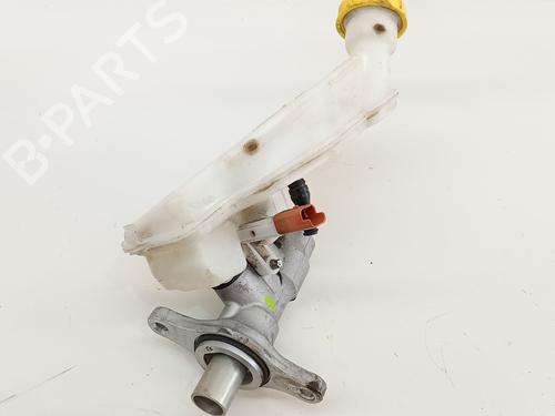 Used Brake master cylinder Brake master cylinder 37425775 37425775