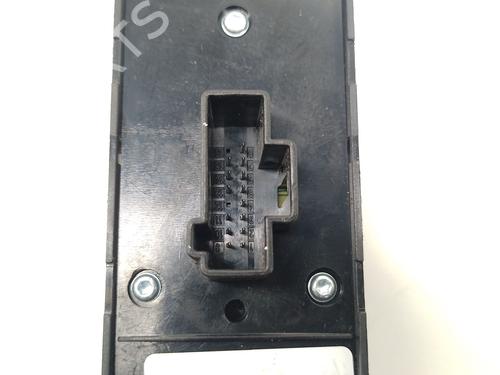 Left front window switch FORD FOCUS II (DA_, HCP, DP) 1.6 | BP31945113I27