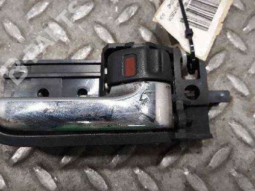 Used Front right interior door handle Front right interior door handle TOYOTA COROLLA Saloon (_E12_) 2.0 D-4D (CDE120_, CDE120R) (116 hp) 3221059 3221059