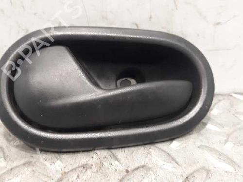 Used Front left interior door handle DACIA SANDERO II 1.5 dCi 75 / Blue dCi 75 (B8JW, B8M4, B8AH, B8M7, B8M6) (75 hp) 6800109