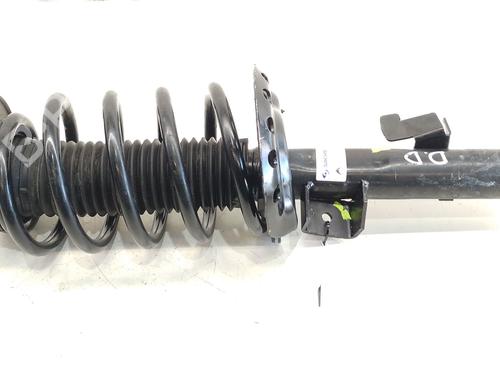 Høyre foran støtdemper VOLVO XC60 I SUV (156) D3 / D4 (163 hp) 31717376