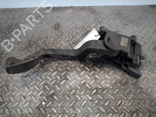 Used Pedal FIAT DOBLO Box Body/MPV (223_) 1.9 JTD (105 hp) 16920751