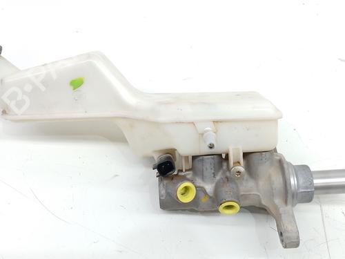 brake-master-cylinder-ford-ecosport-2011-2012-2013-2014-2015-2016-2017-2018-2019-2020-2021-2022-32414829 main image