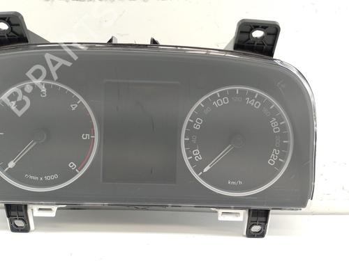 Used Instrument cluster LAND ROVER DISCOVERY IV (L319) 3.0 SDV6 4x4 (256 hp) 26709343