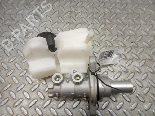 Used Brake master cylinder BMW X2 (F39) sDrive 18 i (140 hp) 10277308