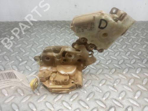 Used Front right lock NISSAN TERRANO II (R20) 2.7 TDi 4WD (125 hp) 12522525