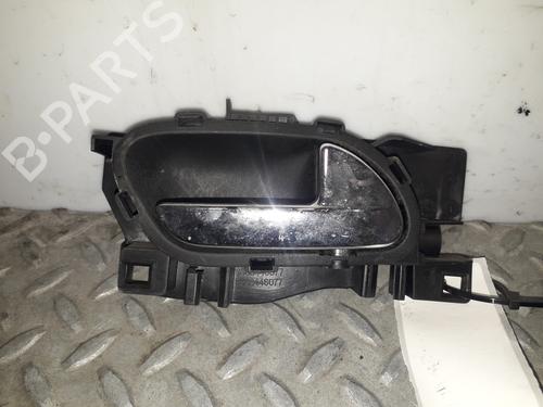 Used Rear right interior door handle PEUGEOT 5008 (0U_, 0E_) [2009-2017]  13877429