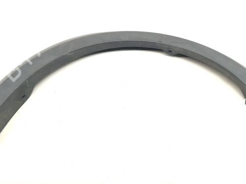 Used Front right wheel arch trim Front right wheel arch trim DACIA SANDERO 1.6 MPI 85 (BS03) (84 hp) 33812834 33812834