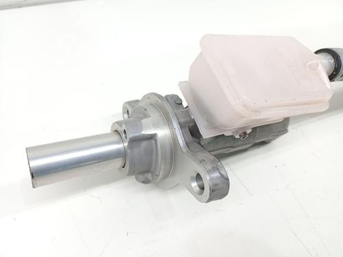 Brake master cylinder MAZDA CX-7 (ER) 2.2 MZR-CD AWD (ER10A) | BP38512726M77 - Image 2