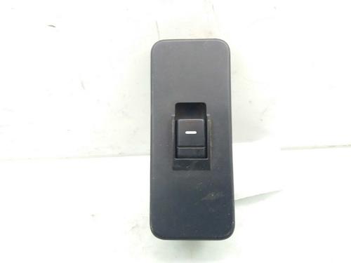 Used Right rear window switch LAND ROVER DISCOVERY III (L319) 2.7 TD 4x4 (190 hp) 3076632