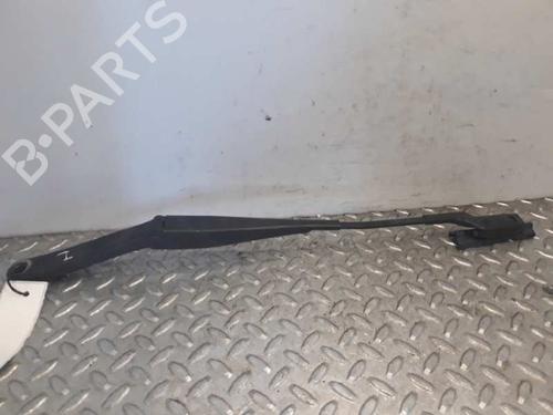Used Front windshield wiper arm FORD FIESTA VI (CB1, CCN) [2008-2017]  6010401