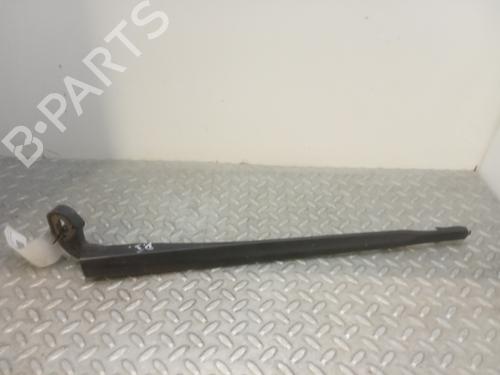 Used Front windshield wiper arm SEAT LEON (1P1) [2005-2013]  10055037