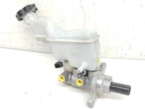 Used Brake master cylinder HYUNDAI i40 I CW (VF) 1.7 CRDi (136 hp) 29570303