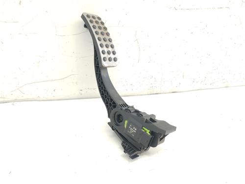 Pedal Pedal MERCEDES-BENZ CLA Coupe (C117) CLA 200 (117.343) (156 hp) 32530103 32530103