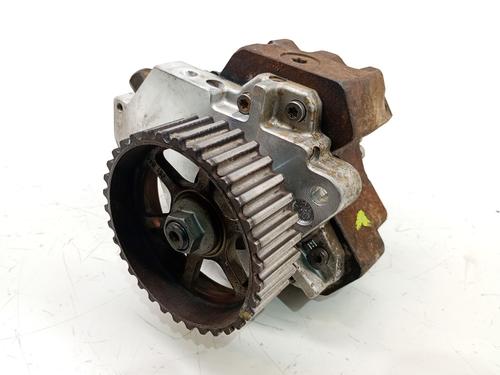 Used Injection pump Injection pump SUZUKI GRAND VITARA II (JT, TE, TD) 1.9 DDiS All-wheel Drive (JT419, TD44, JB419WD, JB419XD,... (129 hp) 40498640 40498640