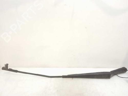 Used Front windshield wiper arm SKODA OCTAVIA II (1Z3) [2004-2013]  4468746