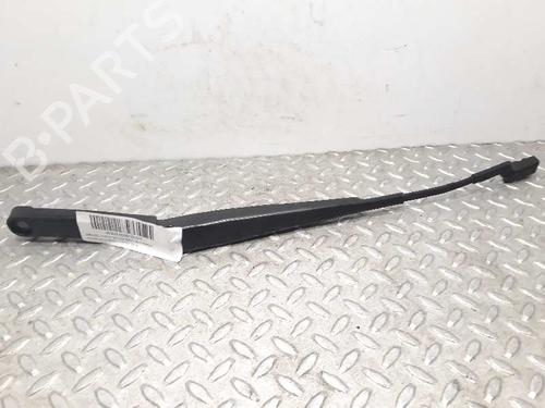 Used Front windshield wiper arm SKODA RAPID (NH3, NK3, NK6) [2012-2022]  6974185