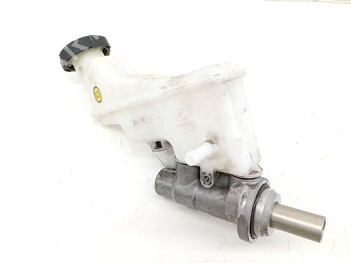 brake-master-cylinder-kia-stonic-yb-2017-35901402 main image
