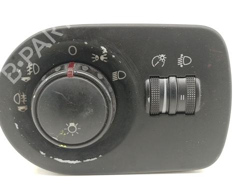 Used Headlight switch SEAT LEON (1P1) 2.0 TDI 16V (140 hp) 29243207