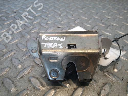 Used Tailgate lock PEUGEOT 107 (PM_, PN_) 1.0 (68 hp) 13506661