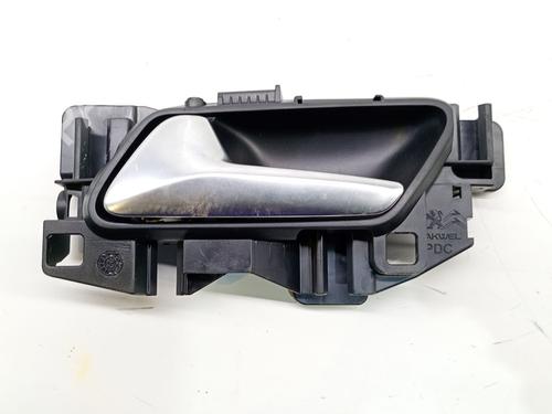Used Front left interior door handle Front left interior door handle PEUGEOT 208 II (UB_, UP_, UW_, UJ_) 1.2 PureTech 100 (101 hp) 39560431 39560431