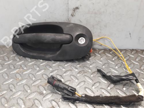 Used Front left exterior door handle CHRYSLER VOYAGER / GRAND VOYAGER III (GS_, NS_) [1992-2001]  7988601