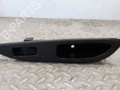 Used Right rear window switch NISSAN PRIMERA Hatchback (P12) 1.9 dCi (120 hp) 3057480