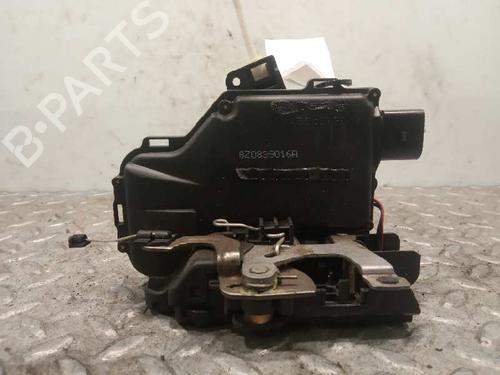 Rear right lock AUDI A2 (8Z0) 1.4 | BP6583678C99 