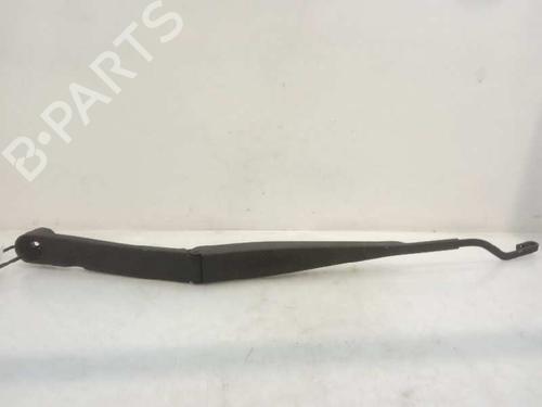 Used Front windshield wiper arm HYUNDAI SONATA V (NF) 2.0 CRDi (140 hp) 4689239