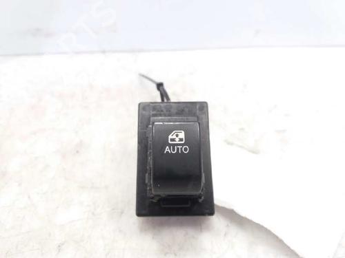 Used Right front window switch KIA CEE'D Hatchback (ED) [2006-2012]  4828696