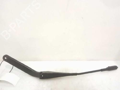 Used Front windshield wiper arm BMW 1 (E81) 118 d (143 hp) 4745880
