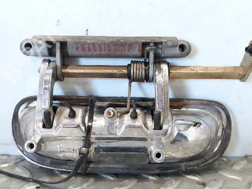 Klamka zewnętrzna drzwi przednich prawych ALFA ROMEO 166 (936_) 2.5 V6 24V (936A2___) | BP3050548C129 