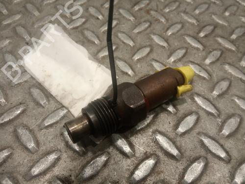 Used Injector PEUGEOT 806 (221) 2.1 td 12V (109 hp) 8227064
