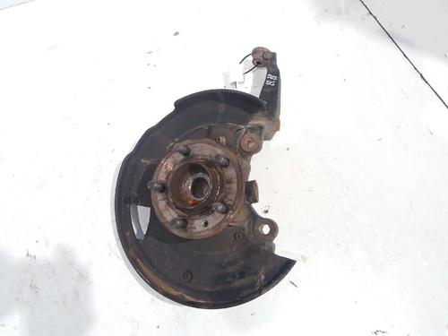 Used Left front steering knuckle LAND ROVER DISCOVERY III (L319) 2.7 TD 4x4 (190 hp) 3072340