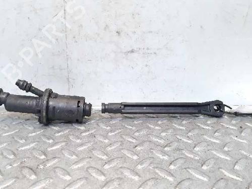 Used Clutch slave cylinder CITROËN C4 Coupe (LA_) [2004-2013]  14236002