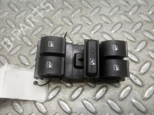 Used Left front window switch FIAT 500L (351_, 352_) [2012-2025]  9243121