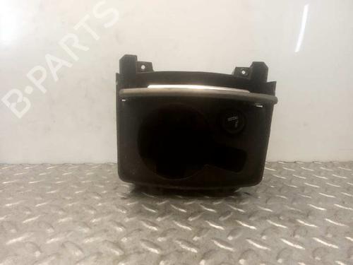 Porte-gobelet/Objets AUDI A6 C6 (4F2) 2.0 TDI (140 hp) 14229525