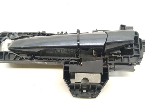 rear-left-exterior-door-handle-mercedes-benz-c-class-w204-2007-2008-2009-2010-2011-2012-2013-2014-2015-31063333 main image