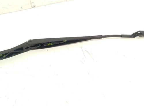 Used Front windshield wiper arm SKODA FABIA III (NJ3) [2014-2021]  27157887