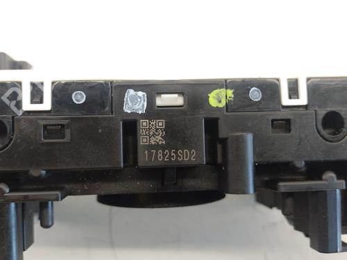 Switch RENAULT MEGANE IV Hatchback (B9A/M/N_) 1.5 dCi 110 (B9A3) | BP30206864I30