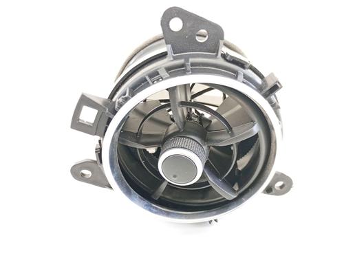 Bocchetta di aerazione Bocchetta di aerazione TOYOTA AURIS (_E15_) 1.8 Hybrid (ZWE150_, ZWE150R) (136 hp) 37467660 37467660