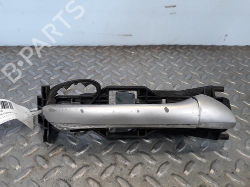 Używane Klamka zewnętrzna drzwi przednich prawych MERCEDES-BENZ E-CLASS (W211) [2002-2009]  13017840