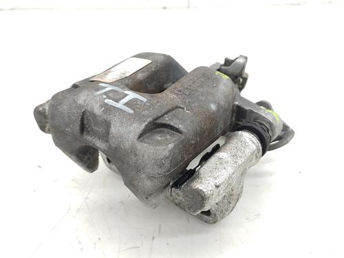 Venstre bremsekaliber bag PEUGEOT 2008 II (UD_, US_, UY_, UJ_, UR_, UC_) 1.2 PureTech 130 (USHNS, URHNS) (130 hp) 29608126