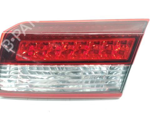 Feu de coffre droit RENAULT LAGUNA III (BT0/1) 2.0 dCi (BT01, BT08, BT09, BT0E, BT0K, BT12, BT1C, BT1D,... (150 hp) 31971858